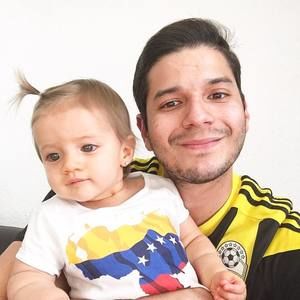 Meet your Posher, Emiro